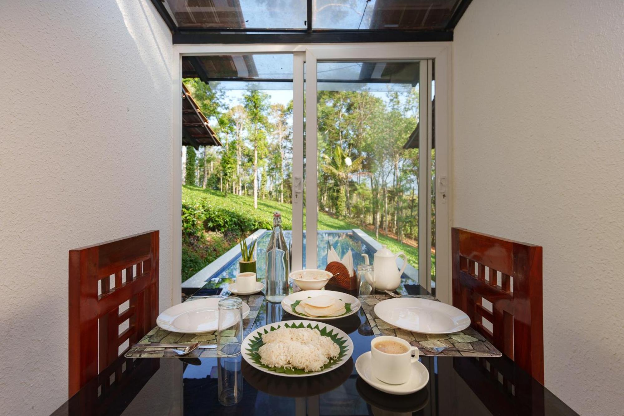 Tealawn Pool Villa, มุนนาร์ ภายนอก รูปภาพ